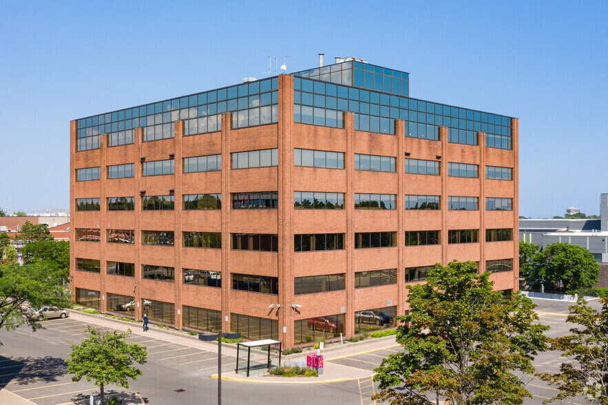 More Photos Of 1270 Central Pky, Mississauga Office For Lease