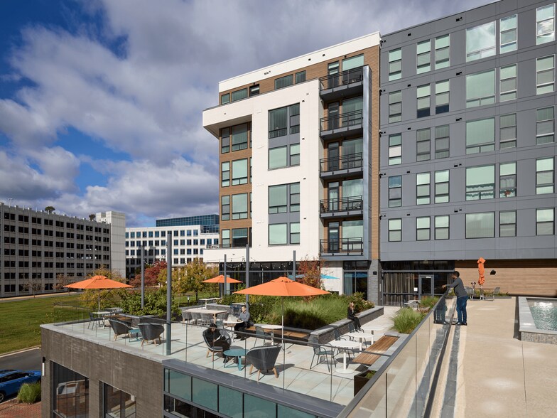 More Photos Of 2311 Dulles Station Blvd, Herndon Apartments For Lease