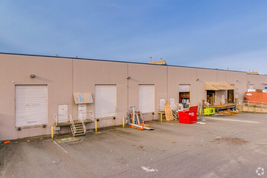 More Photos Of 6660 Graybar Rd, Richmond Warehouse For Sale