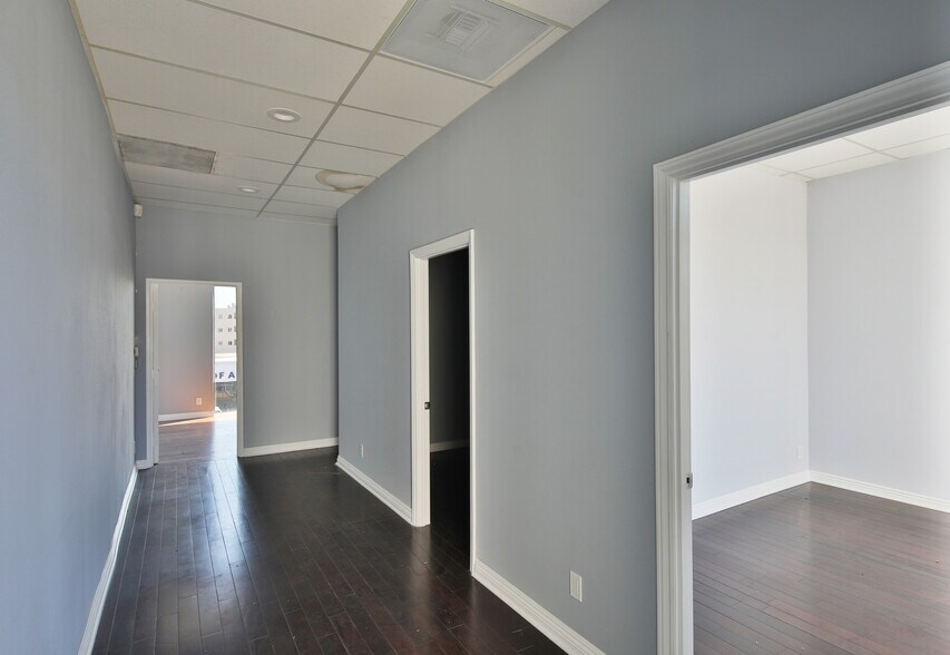 More Photos Of 7901-7911 Melrose Ave, Los Angeles Storefront Retail Office For Lease