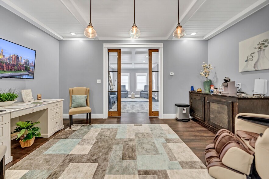 More Photos Of 6576 E Quaker St, Orchard Park Freestanding For Sale