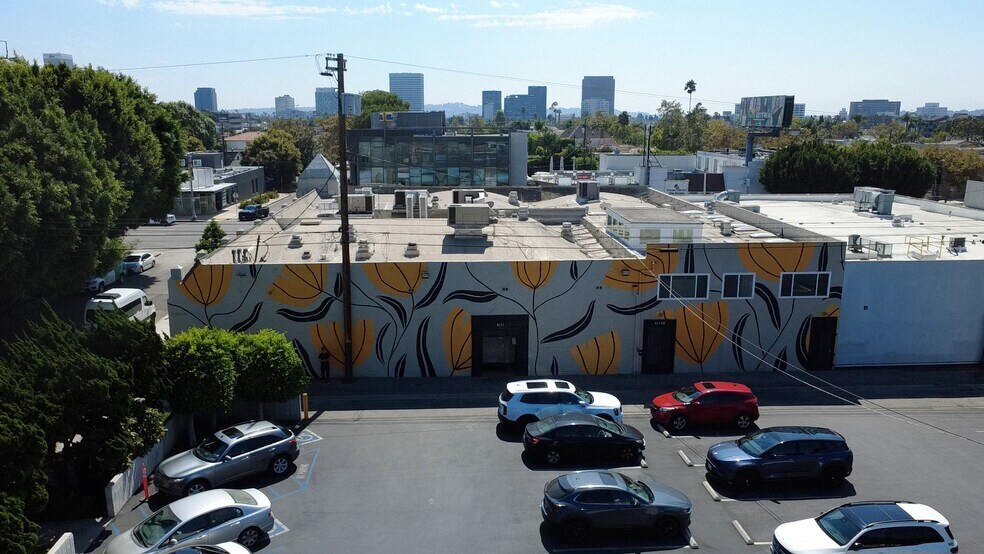 Primary Photo Of 8151-8155 Beverly Blvd, Los Angeles Loft Creative Space For Lease