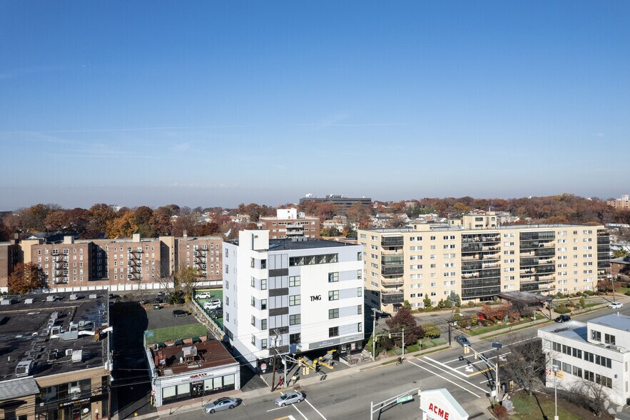 More Photos Of 2175 Lemoine Ave, Fort Lee Office For Lease