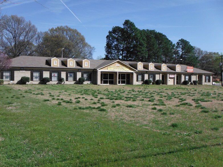 More Photos Of 5090 Millbranch Rd, Memphis Office For Sale