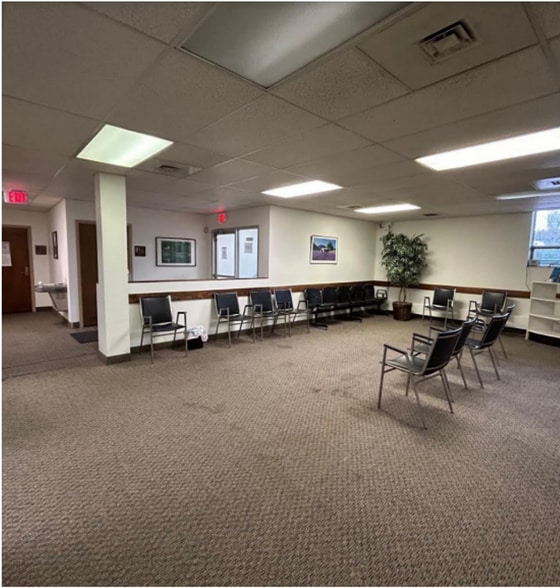 More Photos Of 832 Mckinley Ave NW, Canton Medical For Lease