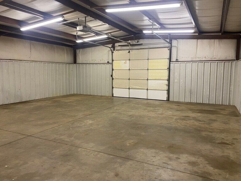More Photos Of 4444 Morgan Rd NE, Piedmont Warehouse For Lease