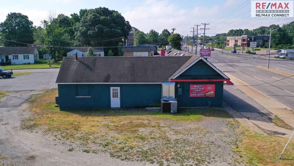 More Photos Of 9900 Jefferson Ave, Newport News Restaurant For Sale