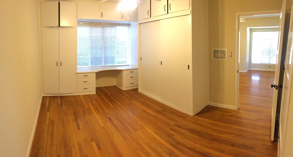 More Photos Of 2912 W Riverside Dr, Burbank Apartments For Sale
