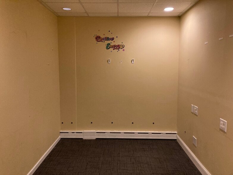 More Photos Of 1522 Superior St E, Duluth Medical For Sale