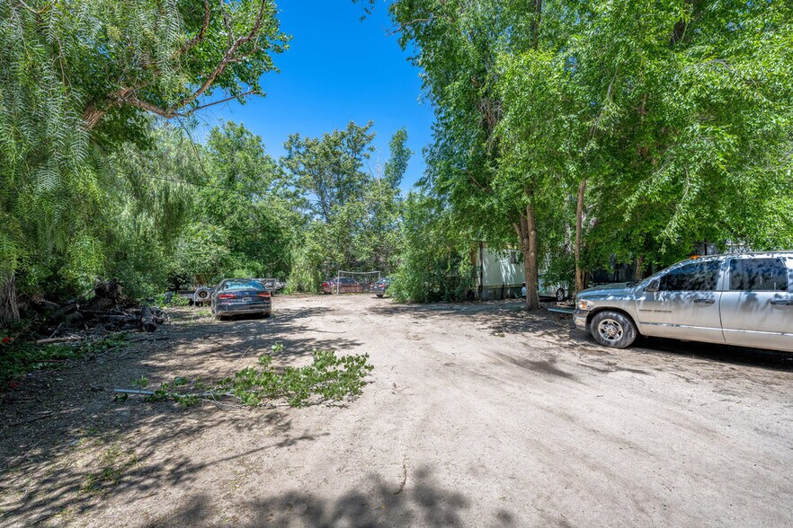 More Photos Of 12625 Sierra Hwy, Santa Clarita Restaurant For Sale