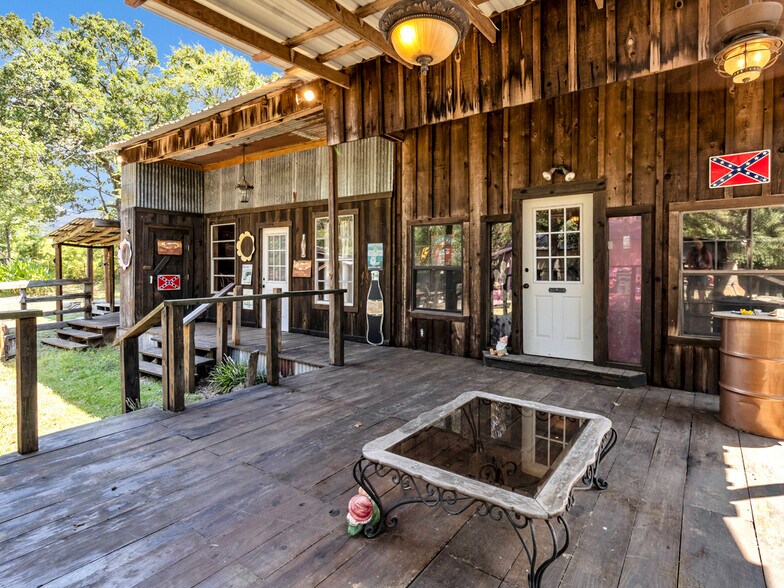 More Photos Of 750 N US Highway 287, Palestine Multifamily For Sale