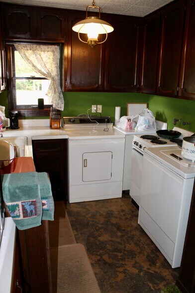 More Photos Of 29668 Farm Road 1268, Golden Land For Sale