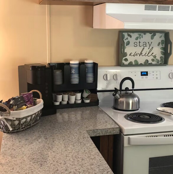 More Photos Of 84-86 Benson Rd, Travelers Rest Specialty For Sale