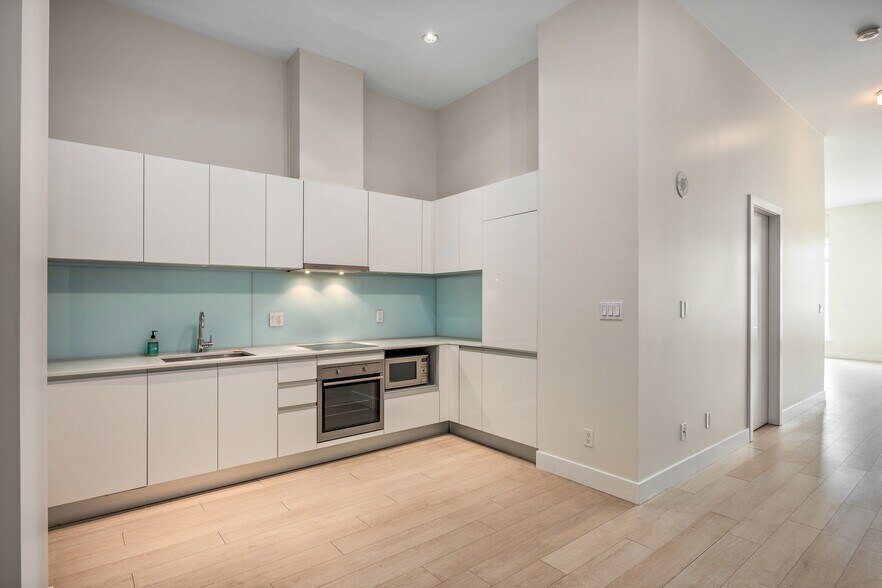 More Photos Of 1130 3 St SE, Calgary Flex For Sale