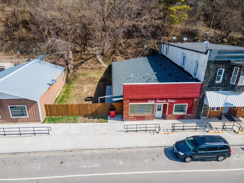 More Photos Of 438 Highway 60, Zumbro Falls General Retail For Sale