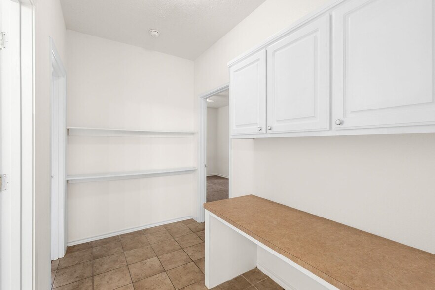 More Photos Of 2455 Montgomery Rd, Huntsville Apartments For Sale