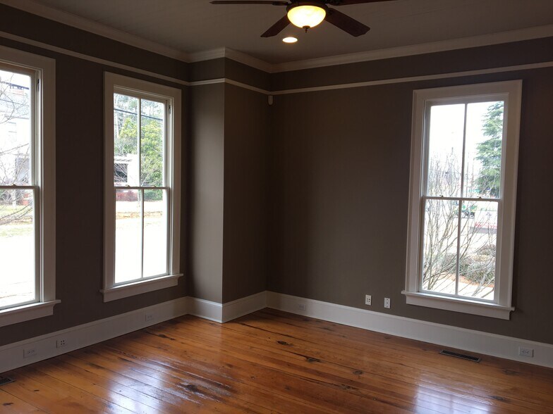 More Photos Of 254 N Broad St, Monroe Office For Lease