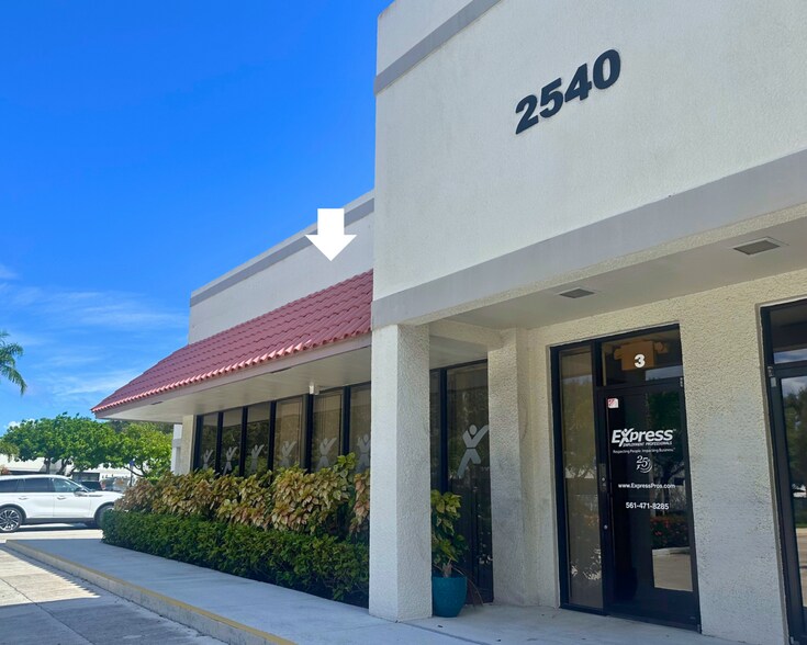 More Photos Of 2540 Metrocentre Blvd, West Palm Beach Medical For Lease
