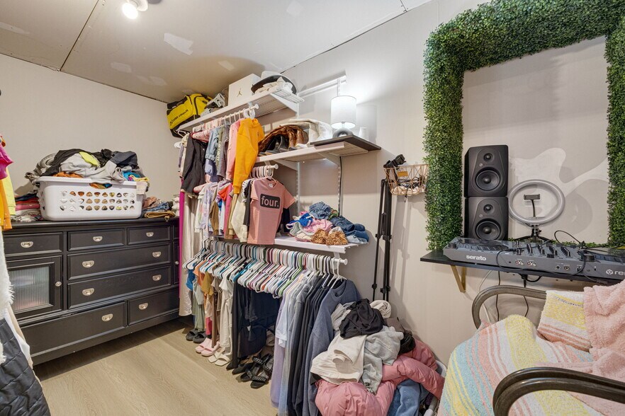 More Photos Of 305 N Main St, Ste Genevieve Storefront Retail Residential For Sale