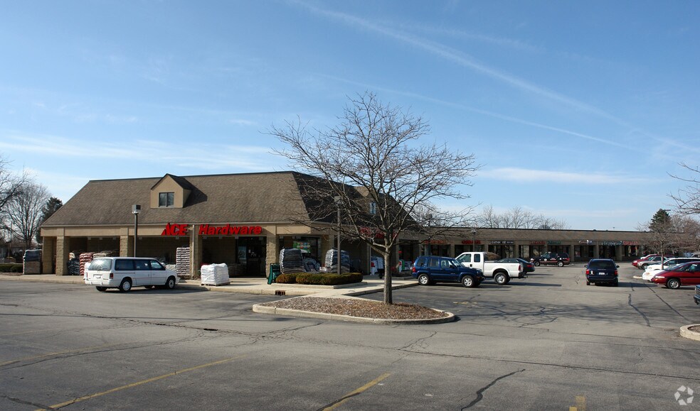 Primary Photo Of 4500-4574 State Route 71, Oswego Restaurant For Lease