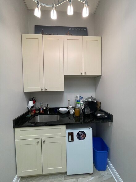 More Photos Of 3605 W Belmont Ave, Chicago Storefront Retail Residential For Lease