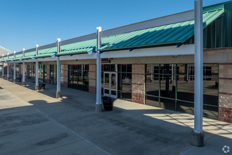 More Photos Of 4500 Splash Adventure Pky, Bessemer General Retail For Sale