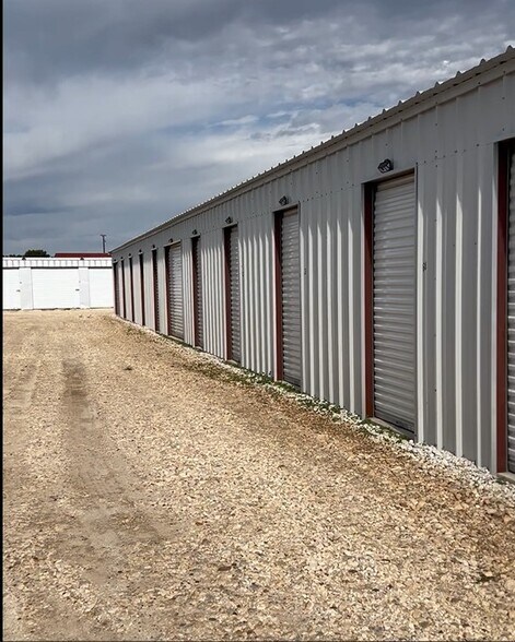 More Photos Of 1424 TX-22 Hwy, Whitney Self Storage For Sale