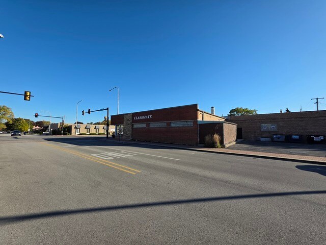 More Photos Of 3625 W 95th St, Evergreen Park Storefront Retail Office For Sale