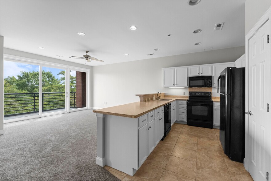 More Photos Of 19701 Bethel Church Rd, Cornelius Office For Sale