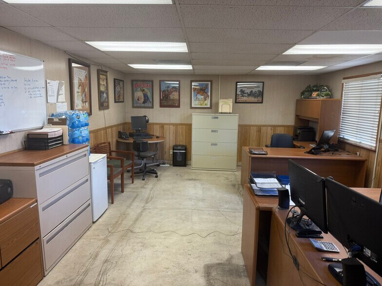 More Photos Of 1360-1366 Burton Ave, Salinas Warehouse For Sale