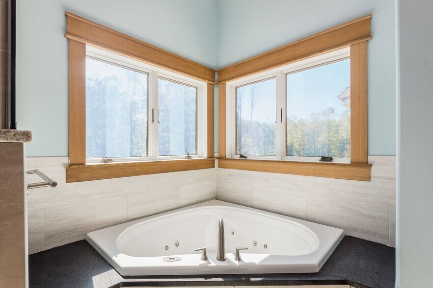 More Photos Of 16012 OH-678, Rockbridge Lodge Meeting Hall For Sale