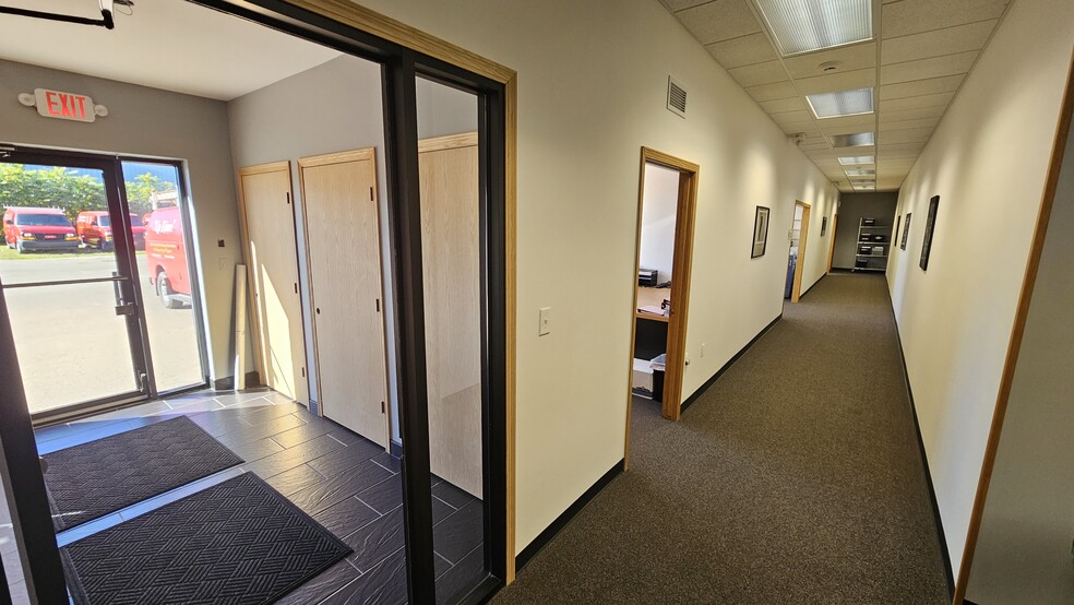 More Photos Of 11801 Grand River Ave, Brighton Manufacturing For Sale