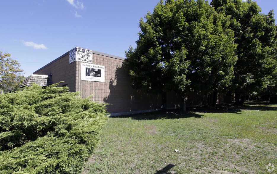 More Photos Of 1643-1667 Central St, Stoughton Warehouse For Lease