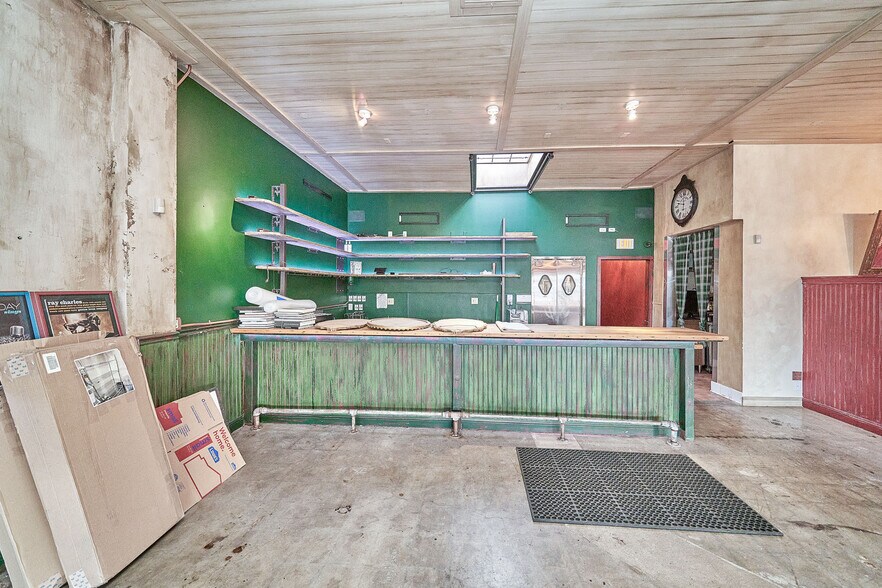 More Photos Of 1076-1080 S Fairfax Ave, Los Angeles Restaurant For Sale