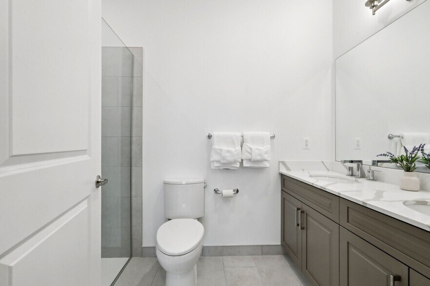 More Photos Of 110 Bergen Tpke, Little Ferry Apartments For Lease