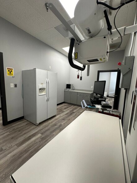 More Photos Of 1027-1047 E Amar Rd, West Covina General Retail For Lease