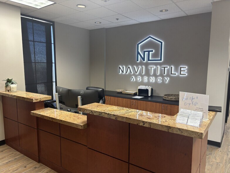 More Photos Of 14239 W Bell Rd, Surprise Office For Lease