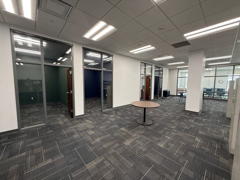 More Photos Of 575 Fallbrook Blvd, Lincoln General Retail For Lease