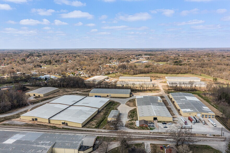 More Photos Of 1200 Lyell St, Milan Unknown For Lease