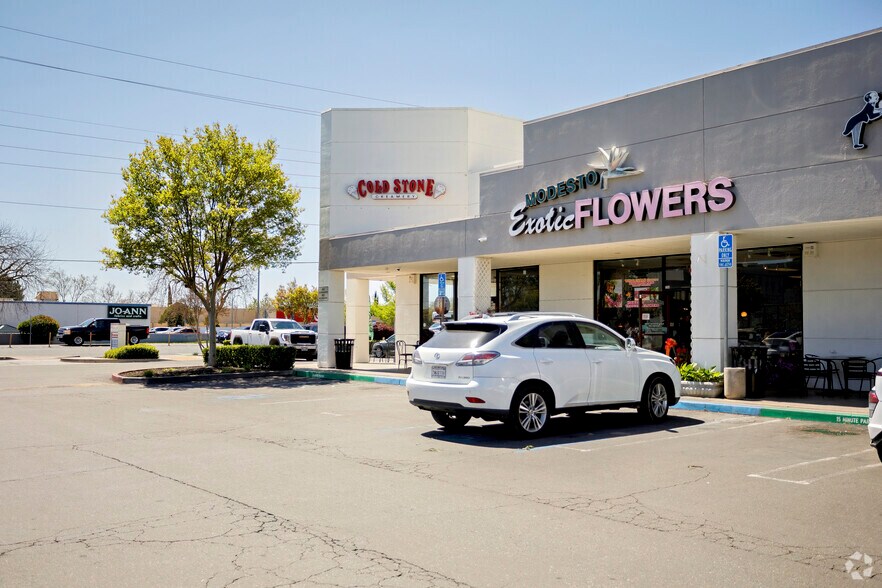 More Photos Of 3501 McHenry Ave, Modesto Unknown For Lease