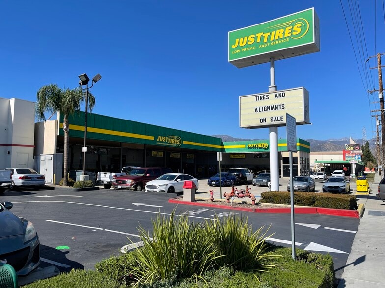 Primary Photo Of 877 S Azusa Ave, Azusa Freestanding For Lease