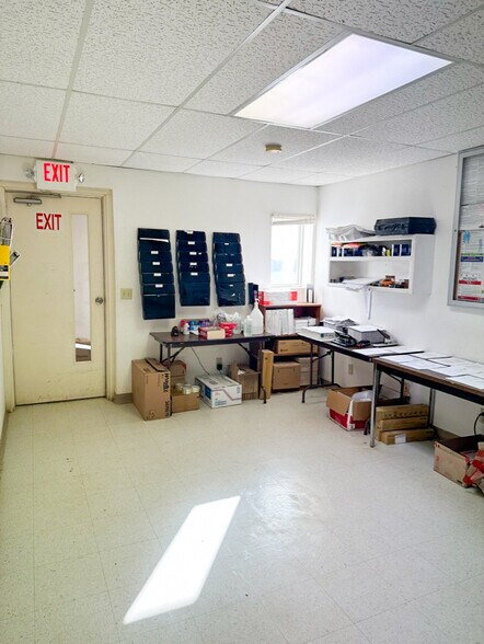 More Photos Of 3464 State Road 301, Sundown Warehouse For Sale