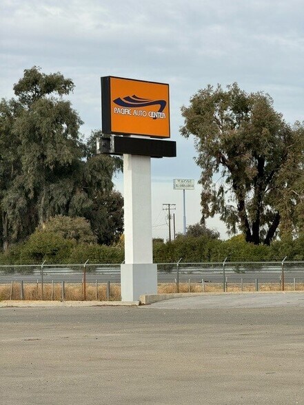 More Photos Of 321 Prosperity Blvd, Chowchilla Auto Dealership For Lease