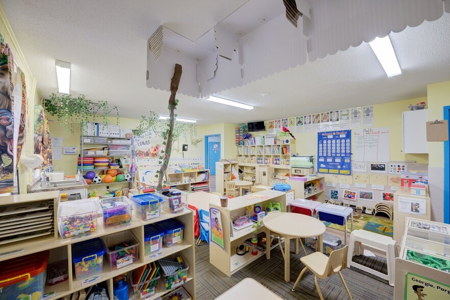 More Photos Of 2126 Chestnut St, Columbia Schools For Sale