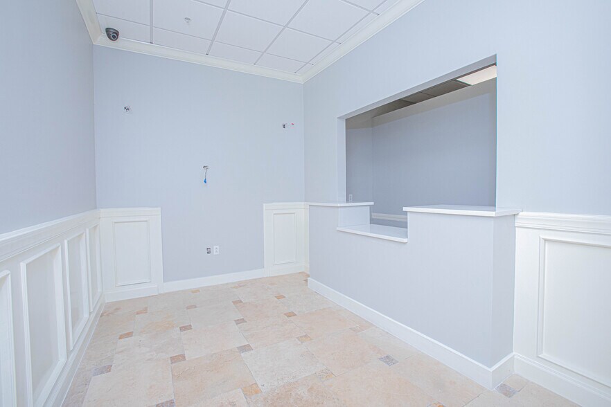 More Photos Of 6996 Piazza Grande Ave, Orlando Office For Lease