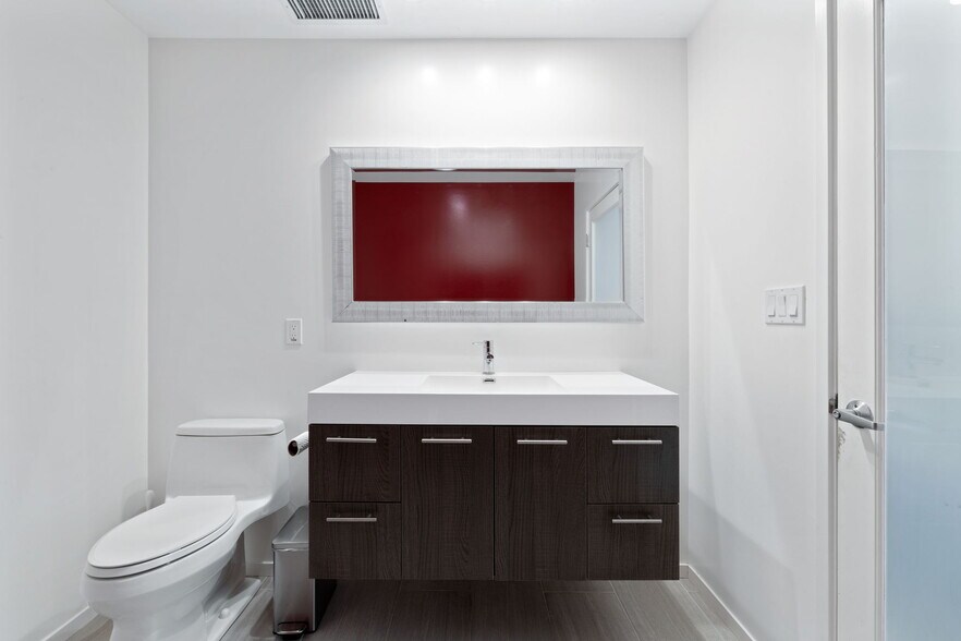 More Photos Of 833 Gravenstein Hwy S, Sebastopol Warehouse For Sale