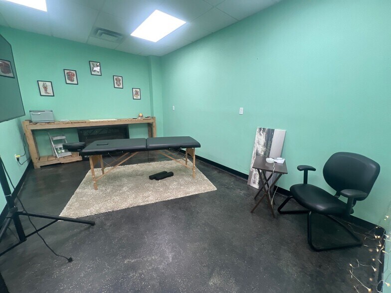 More Photos Of 123 1st St SE, Mason City Office For Lease