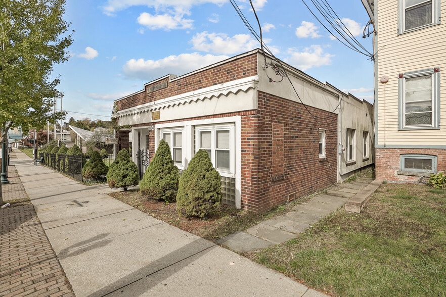 More Photos Of 1102-1106 Main St, Peekskill Apartments For Sale