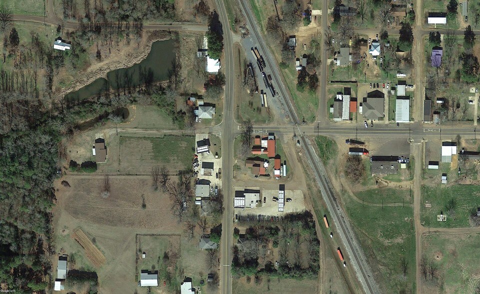 More Photos Of 116 S Arkansas Ave, Bloomburg Convenience Store For Sale