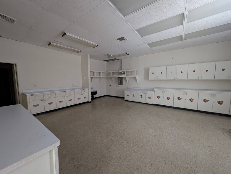 More Photos Of 812 N 7th St, Fort Pierce Medical For Lease